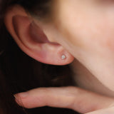 14K White Gold Solitaire Gem Threadless 2.5mm Piercing